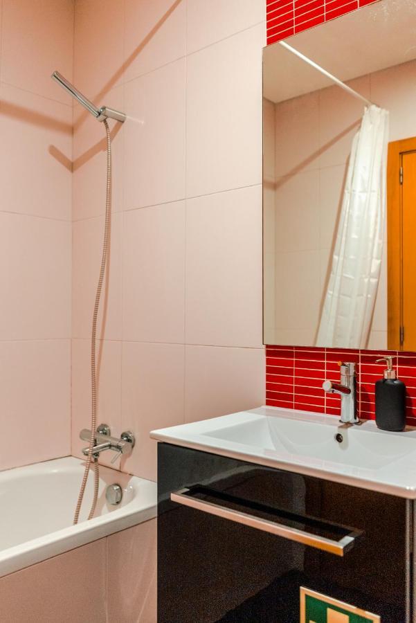 Cozy Studio In The Heart Of Lapa - 5Min Walk To Metro! Порто Екстериор снимка